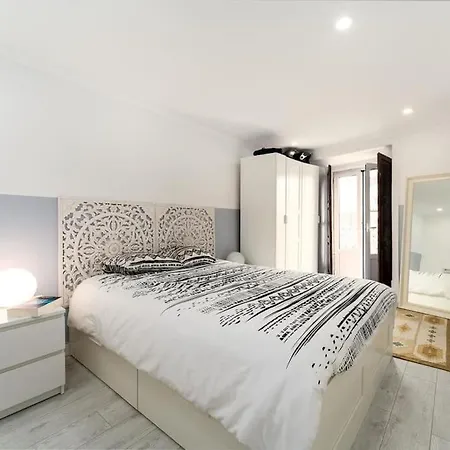 Sunny In Bica By Lisbeyond