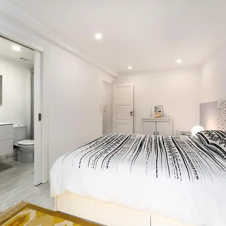 Sunny In Bica By Lisbeyond Daire *